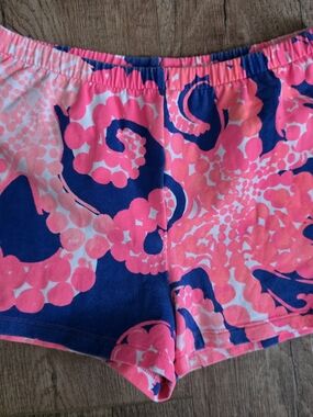 Lilly Pulitzer Pink & Navy Patterned Kids Shorts Size L EUC